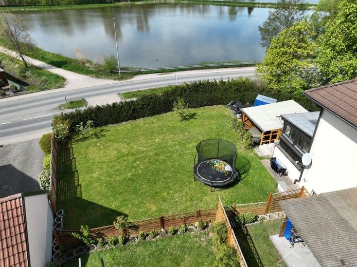 Höchstadt a.d.Aisch seltenes Baugrundstück in Etzelskirchen mit traumhaften Seeblick – BG 575qm Höchstadt Aischf 012