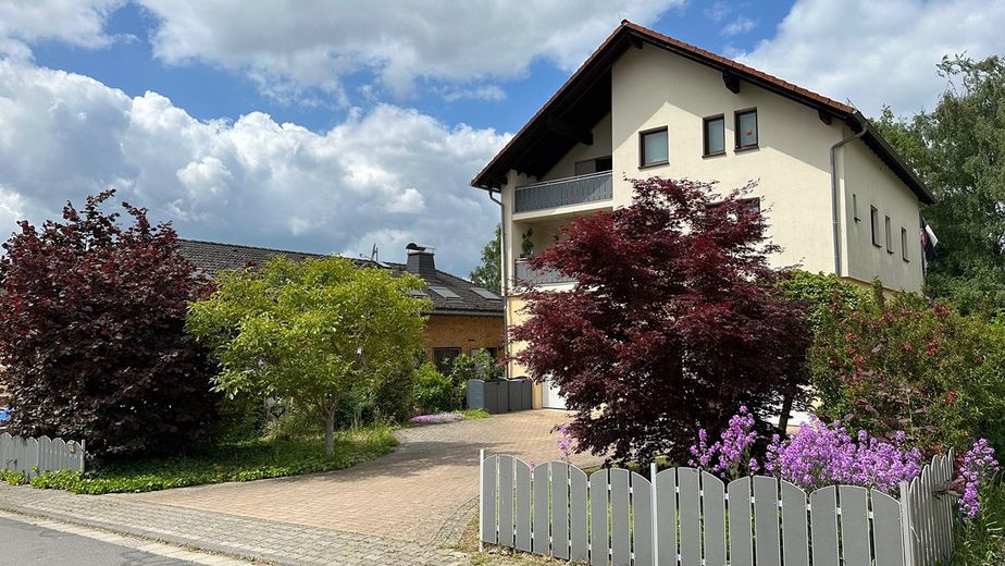 Een bijzonder huis in het Taunusgebergte – Foto 12