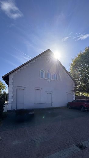 ATTRAKTIVES MEHRFAMILIENHAUS IN BESTER LAGE – Foto 4