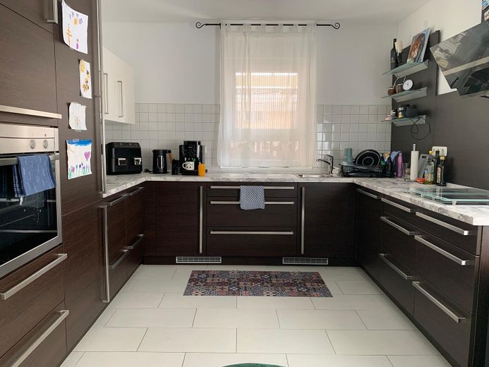 Modernisierte 3-Zimmer Wohnung mit Terrasse & Stellplatz – Küche
