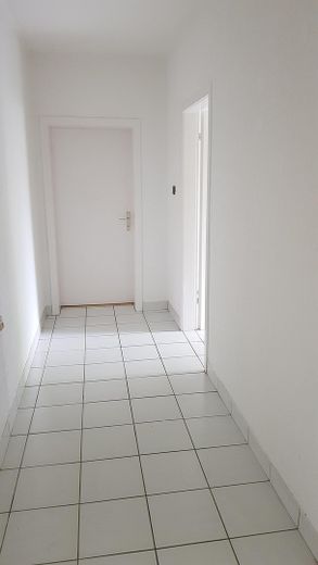 Nähe Barmenia und Uni, Apartment mit Einbauküche und Gartennutzung – Diele