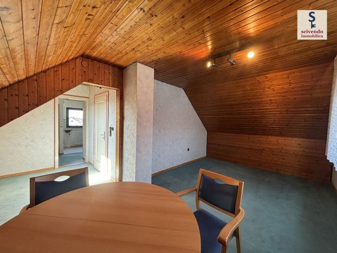 Großes Haus mit Süd-Westgarten in Karlsruhe-Neureut – Zimmer 8 Dachgeschoss