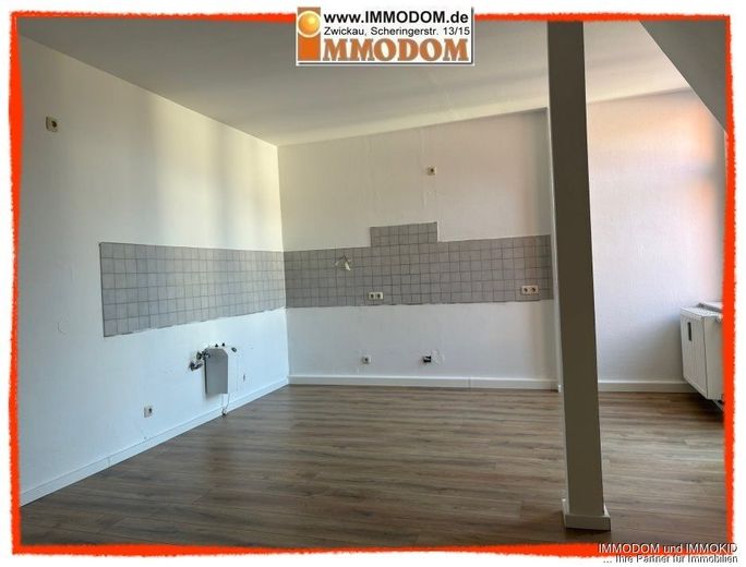 3-Zimmer-Wohnung in Zwickau-Nordvorstadt, herrschaftliches Wohnen mit großer Wohnküche, Erker und 2 Balkonen! – Küche