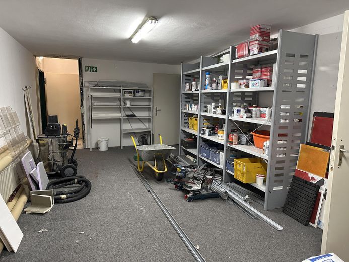 Commercial space in Kray with up to 7 parking spaces, window frontage, office, storage – Foto 12