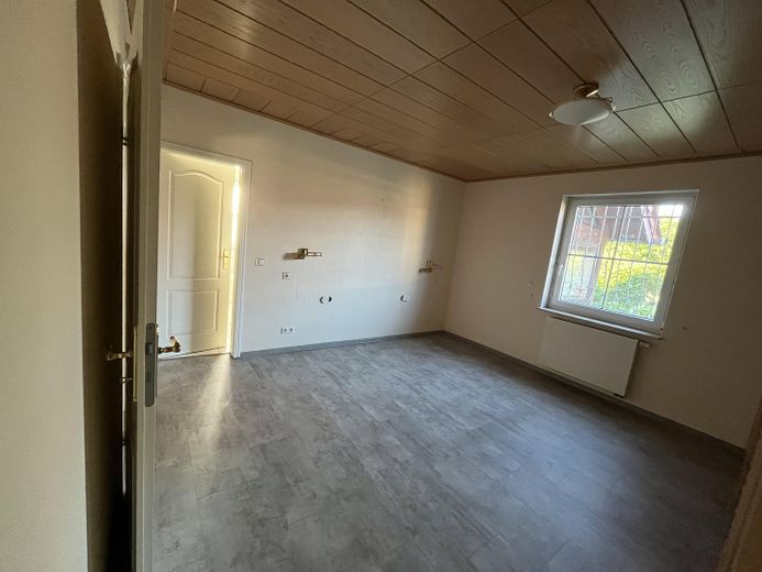Einfamilienhaus auf großem Grundstück – Foto 4