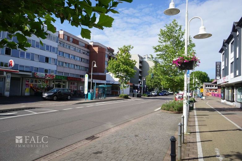 Straßenansicht