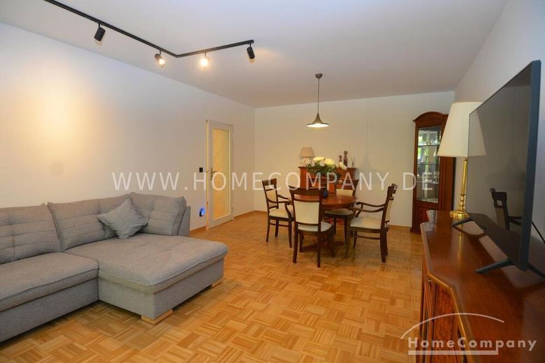 Sehr große 2 Zimmer Wohnung in Westend mit Balkon – 9a7f32cf6a5cc7179279e316303aaa344b8426fe.jpg