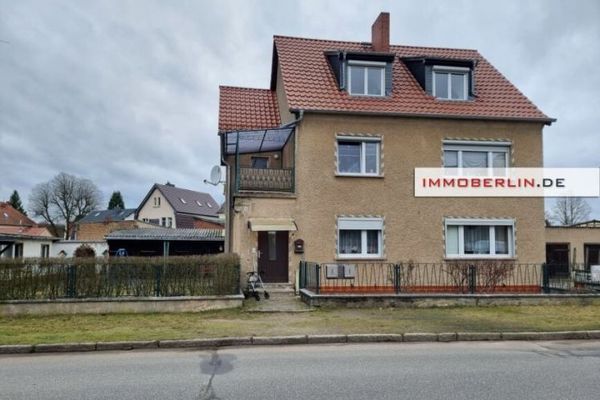 IMMOBERLIN.DE - Attraktives Mehrfamilienhaus & Bungalow in idealer Lage