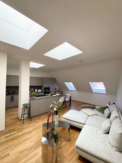 Kernsanierter Klinkerbau: 3 Zimmer, 102 m², Fußbodenheizung, Eichenparkett, Blick Lorenzkirche – Foto 12