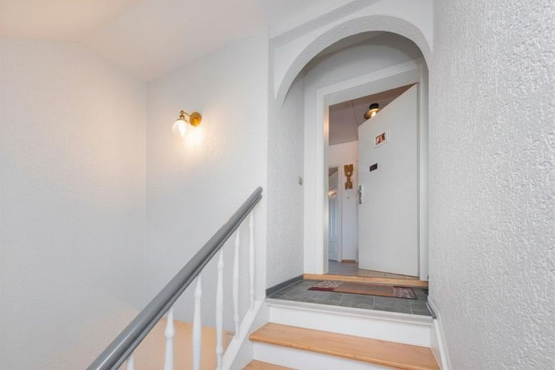 Top wohlfühl DG ETW Wohnung mit Stellplatz nahe der Fußgängerzone Dortmund-Hombruch – Wohnungseingang