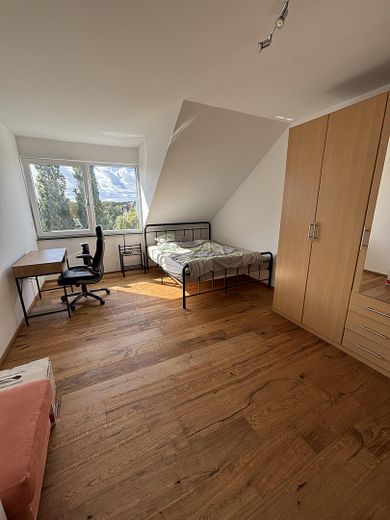 Kinder-/Arbeitszimmer