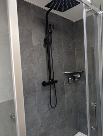 Dusche 1,60 mtr. Breite