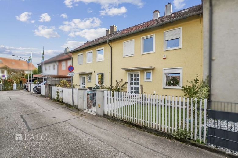Ein Zuhause zum Ankommen: Hochwertig vor 5 Jahren kernsaniert und modernisiert – Außenansicht