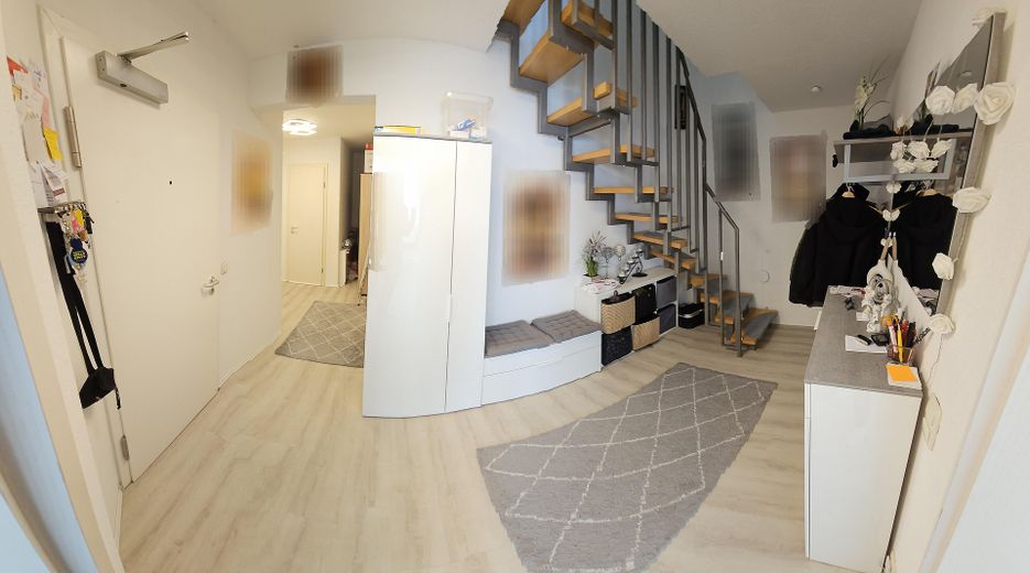 Meraviglia urbana degli spazi: maisonette di 4 locali inondata di luce nel cuore di Öhringen (senza provvigione!) – Flur / 1. OG