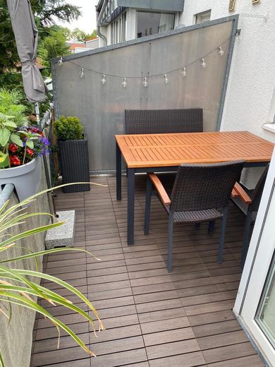 Schicke, helle 2-Zimmerwohnung zum Wohlfühlen ca. 62m² in optimaler Wohnlage – Beispiel Nische auf dem Balkon