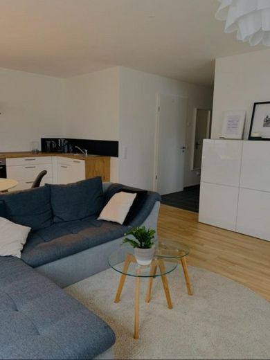 Anlageobjekt, vermietete gut gelegene Erdgeschosswohnung – Wohnzimmer