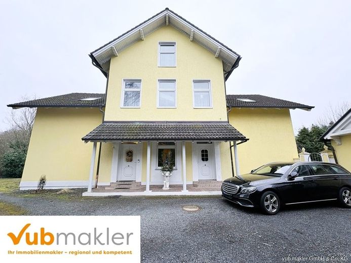 REDUZIERT!! Wohnhaus mit Geschichte: Großzügige Räume, Terrasse und Schwedenofen in Marktschorgast – VUB0002374-1
