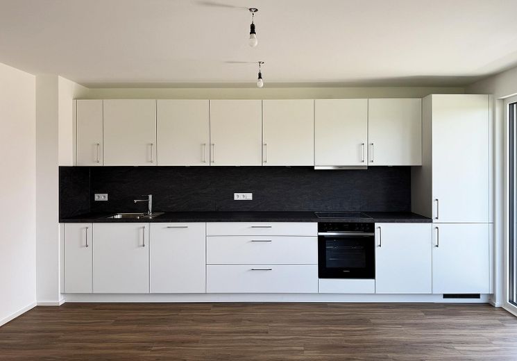 Erstbezug: Moderne 3-Zimmer-Wohnung mit Westbalkon in Anzing - WE03 – Einbauküche