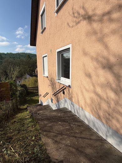 Außentreppe zu Gartenbereich