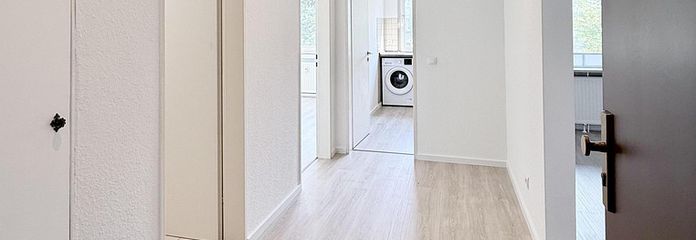 Seniorengerecht Wohnen in Meerbusch-Bösinghoven: 2,5 Zimmer mit Loggia & Einbauküche *provisionsfrei – Willkommen