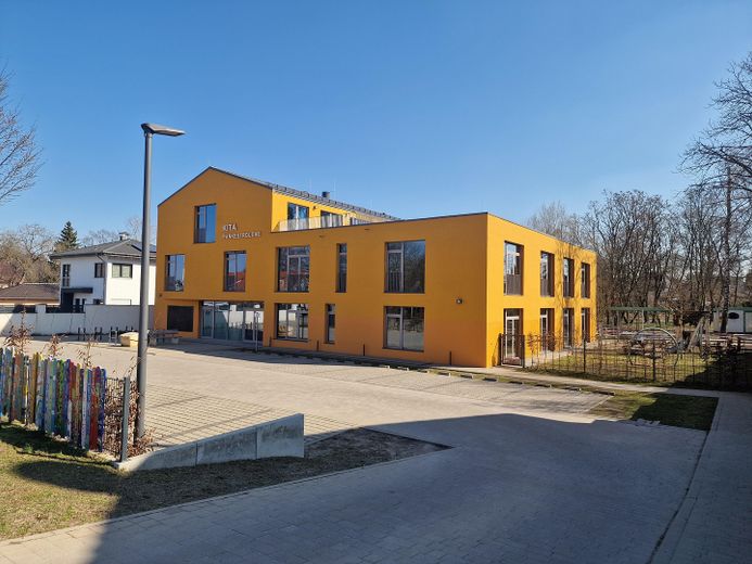 Erstbezug in Zepernick – Provisionsfreie KfW-40-EE Stadtvilla auf über 1.000 m² Grundstück – Umgebung KITA Pankestrolche