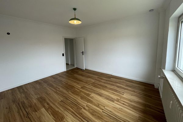 Helle 4-Zimmer-Eigentumswohnung mit zwei Balkonen in Niedernhausen - Provisionsfrei