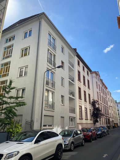 Geschmackvolles Apartment nahe Merianplatz - kernsaniert und sofort bezugsfrei – Hausfront