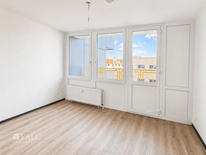 Top Lage direkt an der Weser - Penthouse-Feeling zum verlieben! – Zimmer 1 zur Landseite
