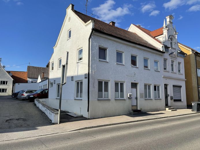 Gaststätte mit Fremdenzimmer