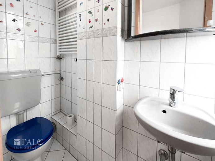 Über den Dächern Berlins: 3-Zimmer-Maisonette mit Südwest-Terrasse - sofort frei! – Gäste-WC