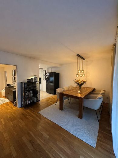 Lage! Lage! Lage! 2. Bezug kernsanierter Traumwohnung mit Gartenblick – Wohn-/Esszimmer