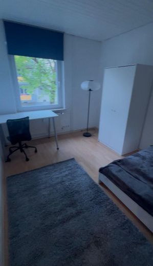 Vollmöblierte 3er WG in City-Nähe – Zimmer 3 (525 € warm)