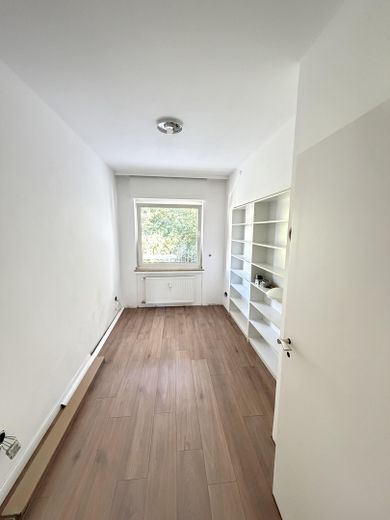 4 Zimmer mit Parkblick – frisch renoviert im energetisch sanierten Altbau – Foto 13