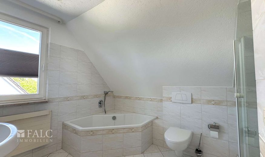 ***Ihr neues Zuhause - Einfamilienhaus mit Kamin, Sauna &amp; schönen Gartenbereich*** – Badezimmer