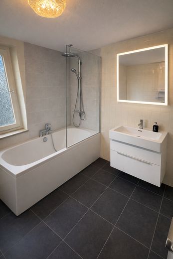 Bad unten (Bsp nach Sanierung)