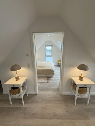 Schlafzimmer Eingang gr. Flur