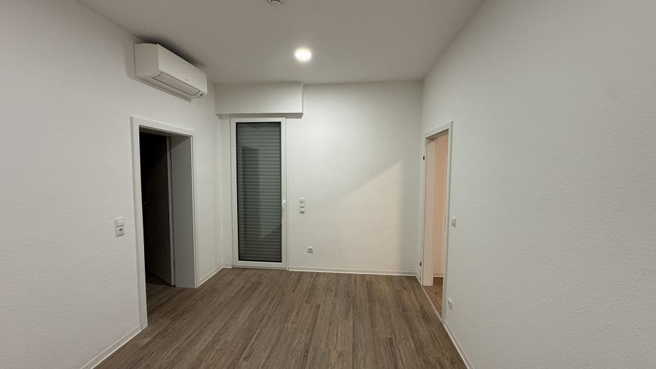 klimatisierte - 3,5-Zimmer Wohnung (EG) - mit Terrasse in Andernach – Büro / Schlafen