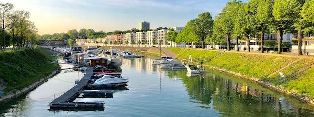 Winterhafen, Haustürblick