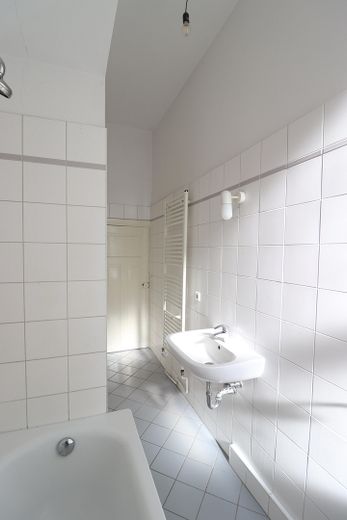 Bonito apartamento de 2 habitaciones en el barrio de Brüssel – Badezimmer