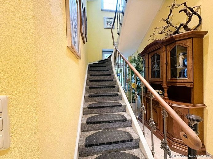REDUZIERT!! Wohnhaus mit Geschichte: Großzügige Räume, Terrasse und Schwedenofen in Marktschorgast – VUB0002374-10