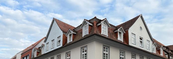 Charmante 3-Zimmer-Wohnung im denkmalgeschützten Fachwerkhaus (ca. 1800) zu vermieten – Außenansicht