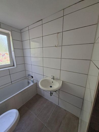 4-Zimmer-Wohnung mit Balkon in Großkrotzenburg – ab sofort verfügbar – फोटो 8