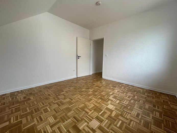 Erstklassig saniert: 3-Zimmer-Wohnung in Pattensen – Schlafzimmer