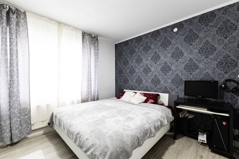 Ihre attraktive und moderne ETW im Herzen von Quickborn - mit Loggia und Tiefgaragenstellplatz – Schlafzimmer