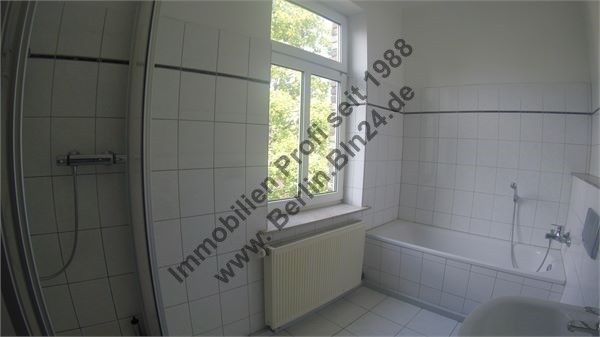 - saniert -- Halle - 3er WG tauglich - Bruttomiete-- Mietwohnung – G0039549