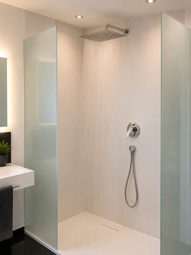 Casa bifamiliare, classe energetica A+, pompa di calore, ottime condizioni, vista aperta a ovest – Dusche OG