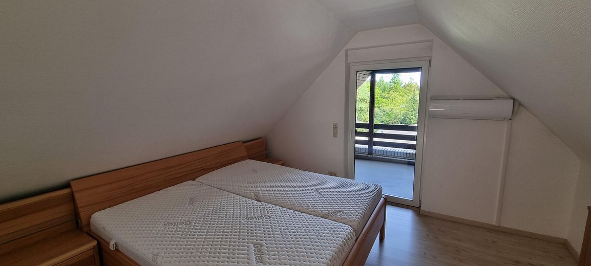 Schlafzimmer OG