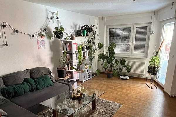 Bonito apartamento de 3 habitaciones con dos balcones en el barrio este de Karlsruhe