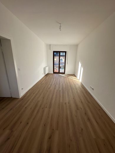 Wszechstronnie użytkowane pomieszczenia komercyjne – Zdjęcie 1