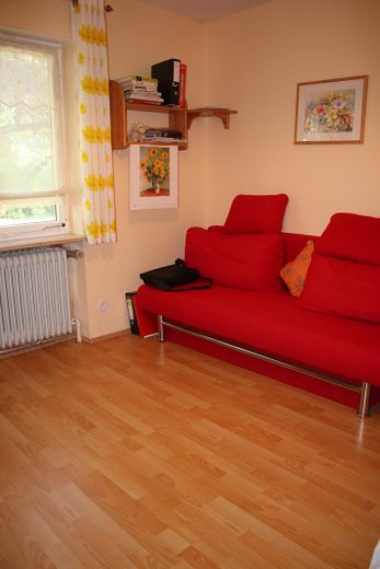 A breve termine: bungalow immerso nella natura in un ampio giardino – Foto 11